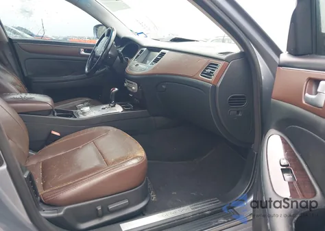 2014 Hyundai Genesis 3.8 из США, поврежденный, VIN KMHGC4DD4EU262366